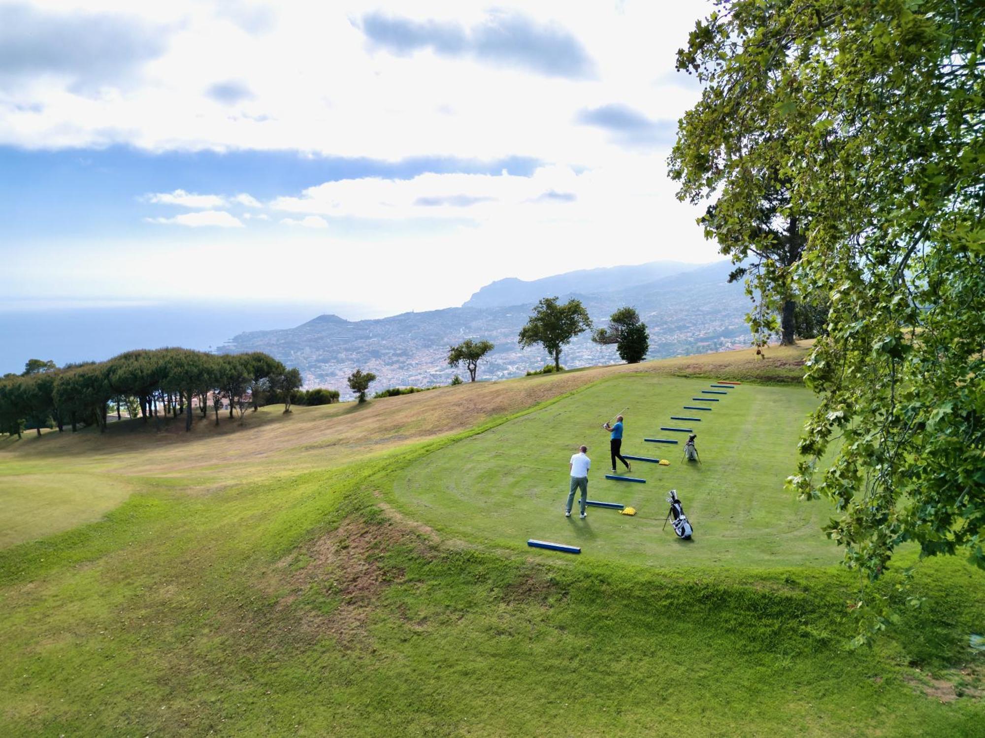Aldeamento Turístico Palheiro Village 5*